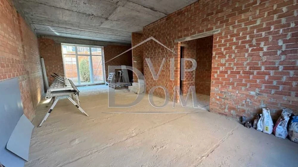 COMMISSION 0 %! FOR SALE House 16th station Bolshoy Fontana, Unit
