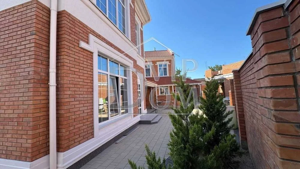 COMMISSION 0 %! FOR SALE House 16th station Bolshoy Fontana, Unit