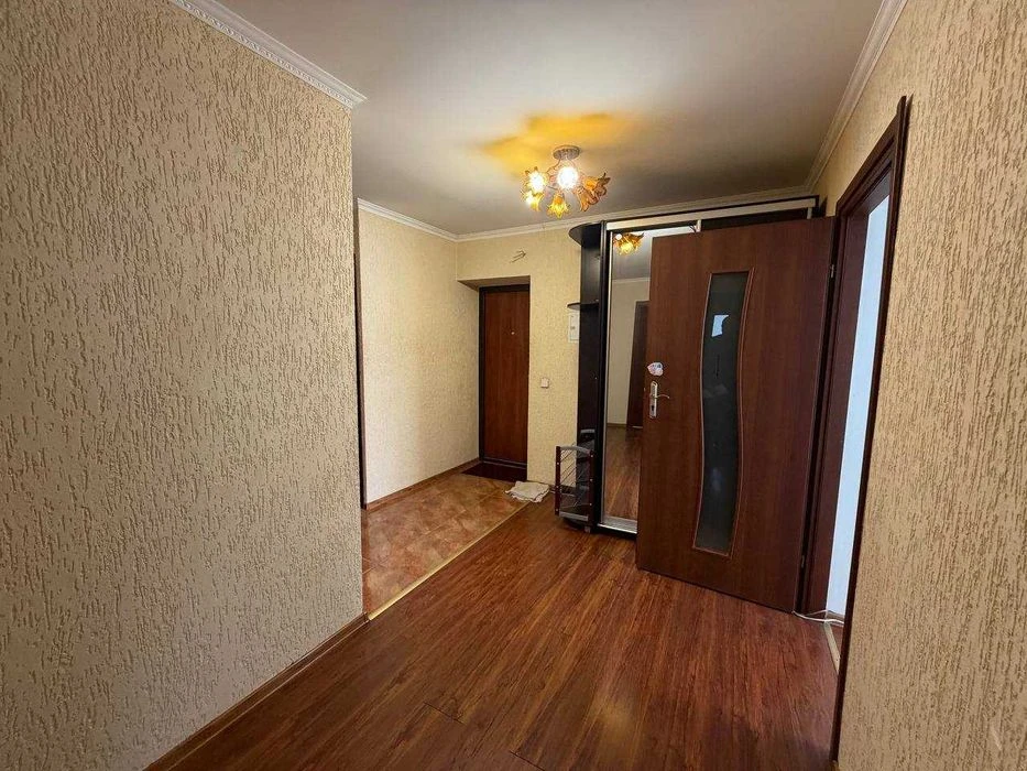 Продаж квартири по вулиці Коновальця. Державні програми віта