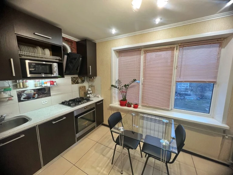 Certificate 3k apartment Maly Rynok Renovation
