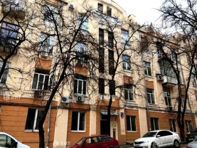 Apartment. Kharkiv, Kulikivskyi Uzviz (Revolutions)