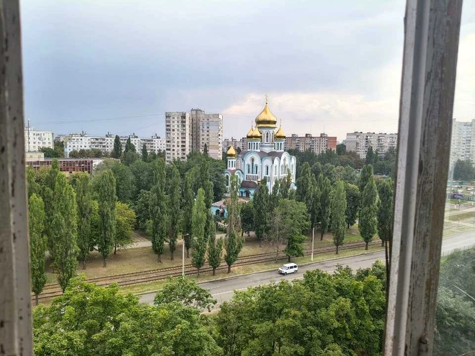 Apartment. Kharkiv, Traktorostudivnyky Ave.