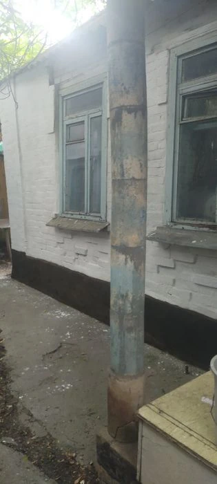 I will urgently sell a house in Zaporozhye for a leva