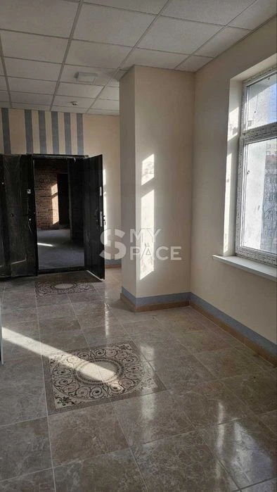 Without% 4k. 148m Saksaganskogo Center Zhylyansk Skoropadsky