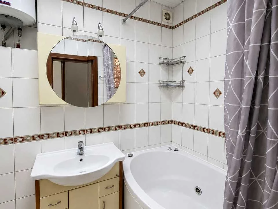 Apartment. Kyiv, Sichovykh Striltsiv St. (Artema)