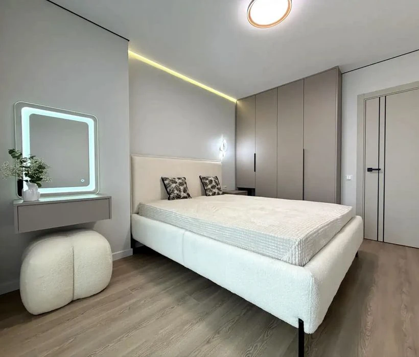 The most affordable 2-room apartment in the very center of the city + kitchen