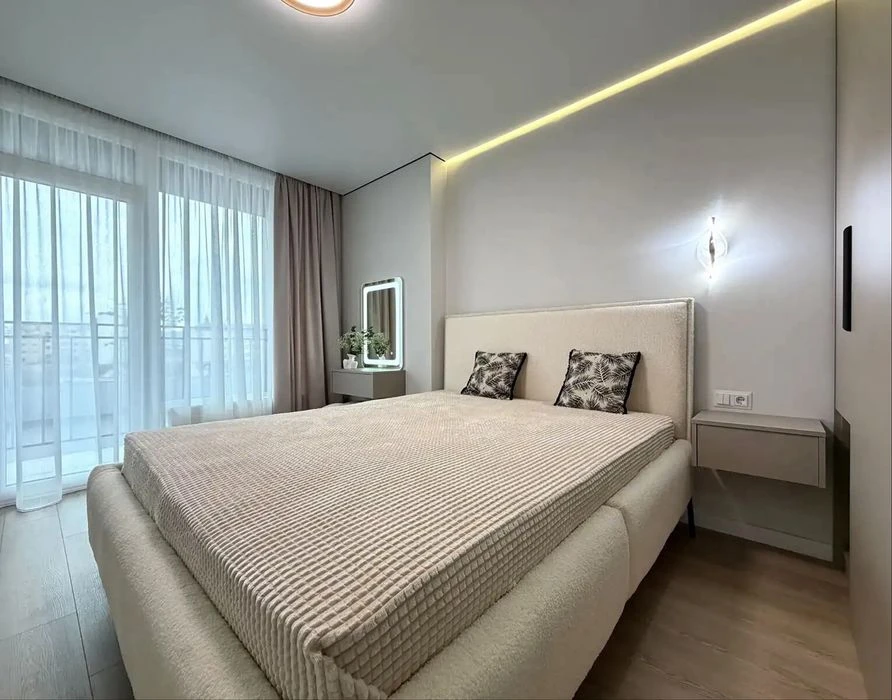 The most affordable 2-room apartment in the very center of the city + kitchen