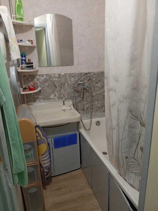 3-room apartment 7 minutes walk from the metro
