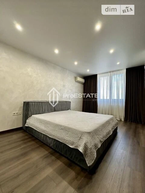 Sale of 2-room apartment 75 sq. m. on Petra Hryhorenka Ave. 20 •