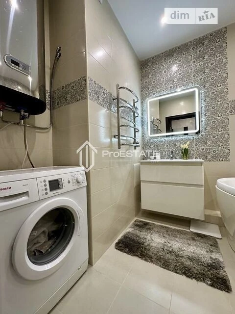 Sale of 2-room apartment 75 sq. m. on Petra Hryhorenka Ave. 20 •