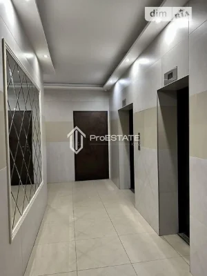 Sale of 2-room apartment 75 sq. m. on Petra Hryhorenka Ave. 20 •