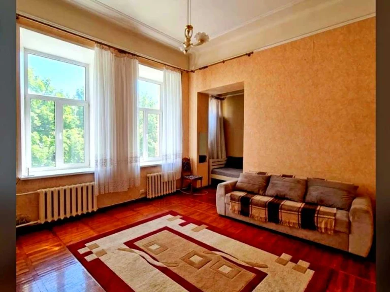 Apartment. Kharkiv, Malaya Goncharivska St.