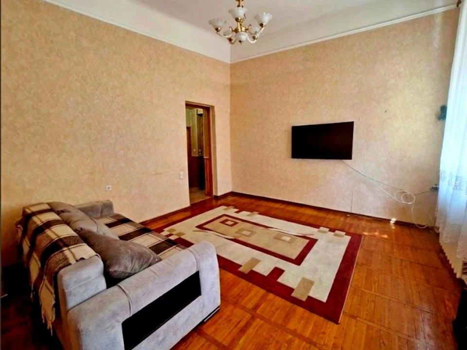 Apartment. Kharkiv, Malaya Goncharivska St.