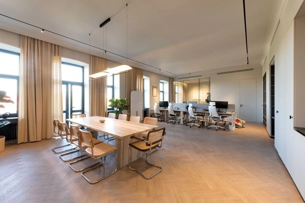 Продажа квартир, ул. Терещенковская 13, новый ремонт, центр,