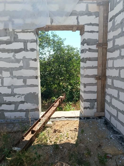 I will sell a privatized plot of 8 acres. + unfinished 160 m²