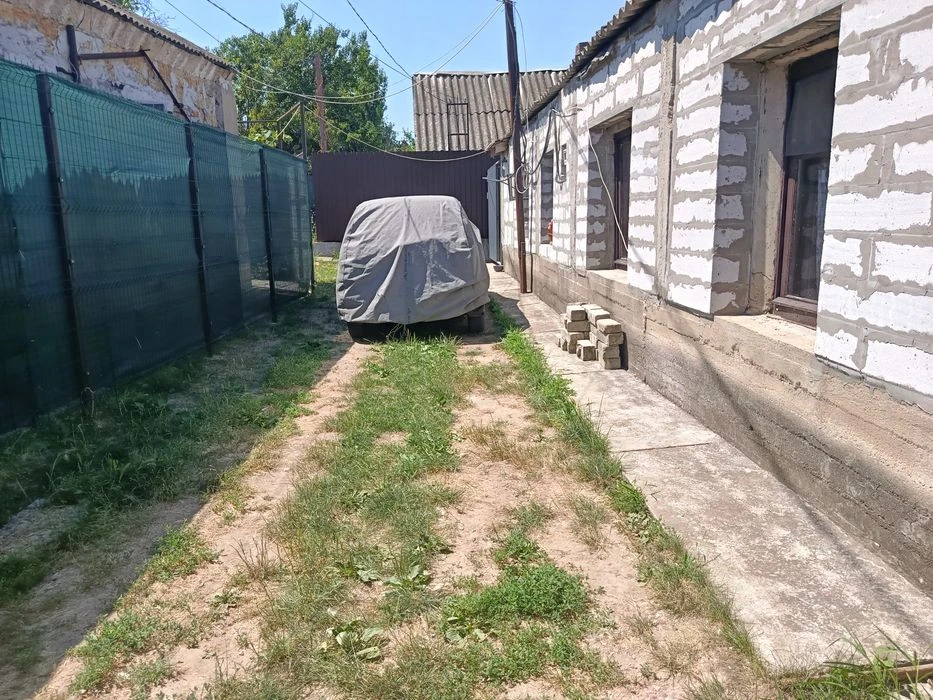I will sell a privatized plot of 8 acres. + unfinished 160 m²