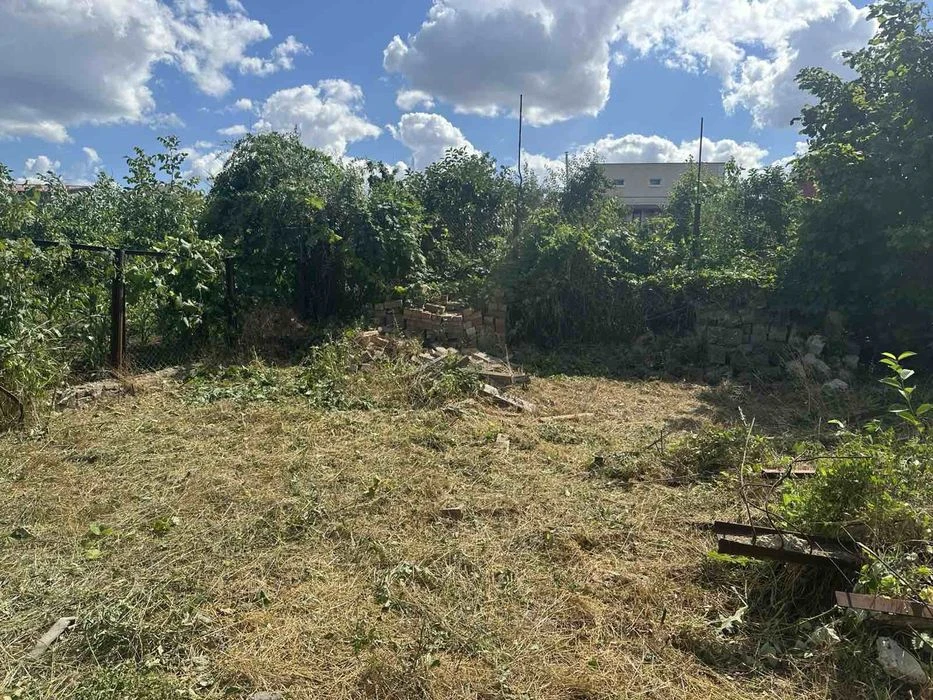 I will sell a privatized plot of 8 acres. + unfinished 160 m²