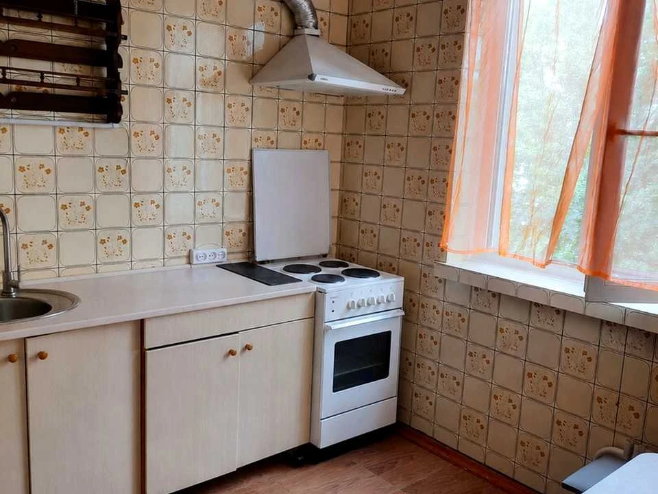 Apartment. Kharkiv, Garibaldi St.