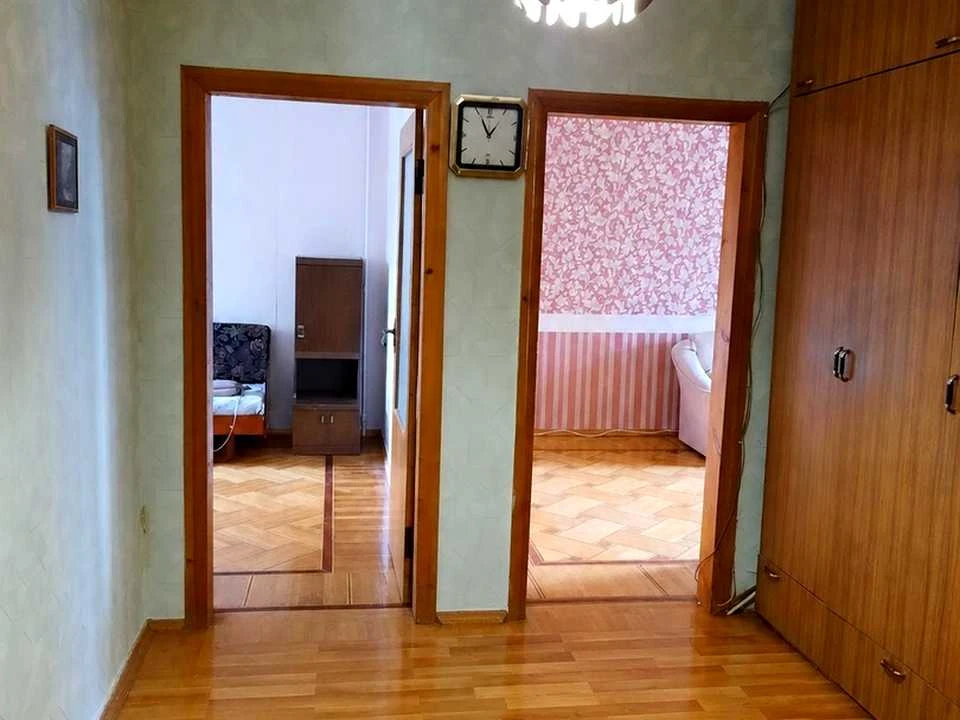 Apartment. Kharkiv, Garibaldi St.