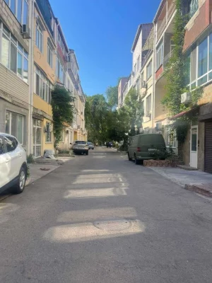 Продам 1-комнатную с авторским ремонтом + гараж | ул. Дача