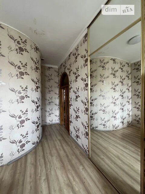 For sale 4-room apartment 100 sq. m on Baseyna St. 15 • ID 3459336