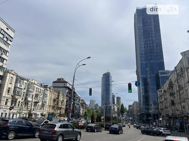 For sale 4-room apartment 100 sq. m on Baseyna St. 15 • ID 3459336