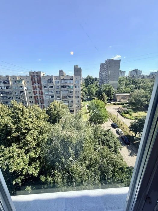 No% For sale 1 room 37m2 Kyiv Akademika Kiprianova Street 6A meter