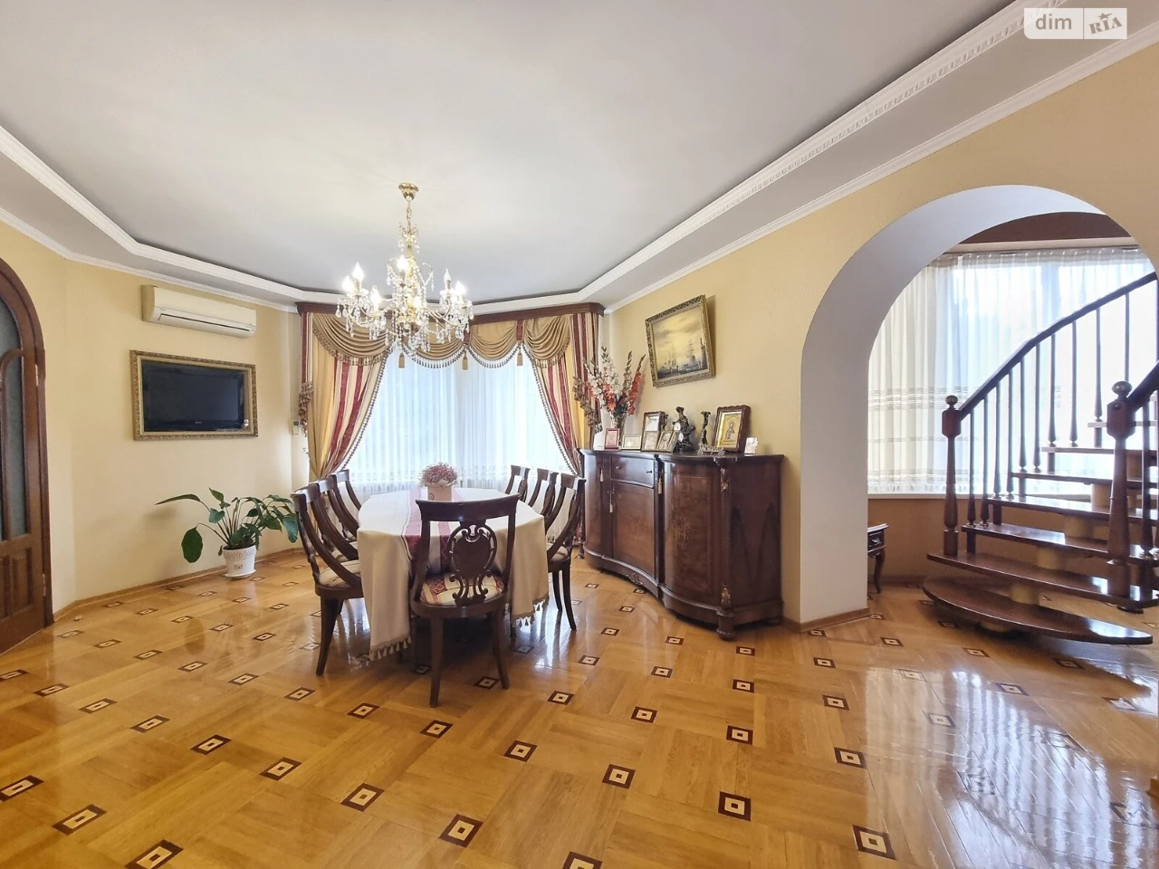 Long-Term Rental Apartment Podillia
