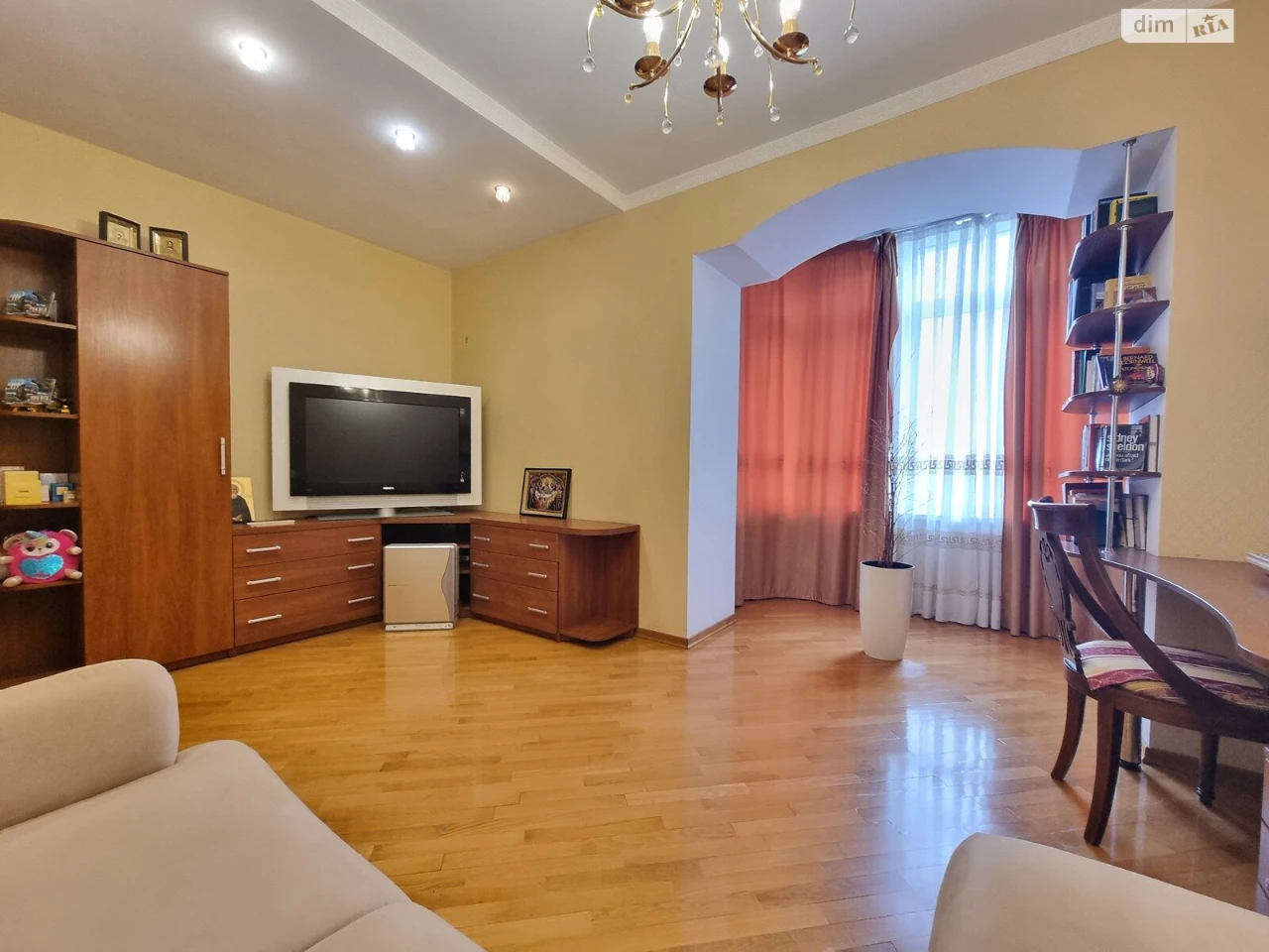 Long-Term Rental Apartment Podillia