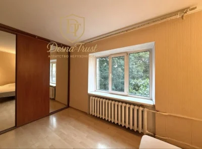 For sale 2-room apartment 44 m2 on Antonovycha St. 170/172