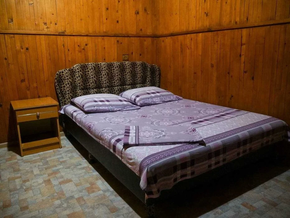 Продам гостевой дом в Днепре (действующий бизнес)