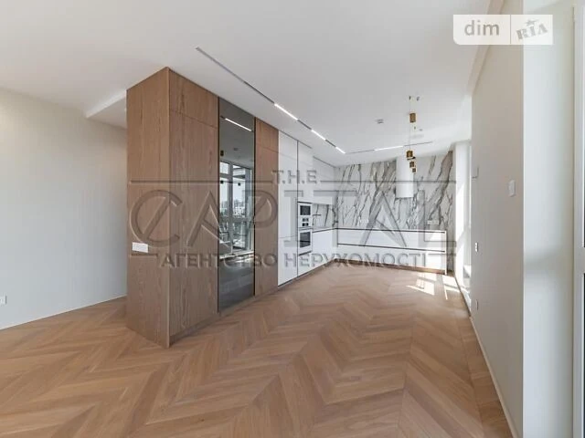 Sale of 3-room apartment 120 sq. m. on 1B John McCain Street • ID