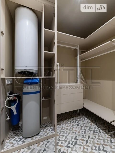 Sale of 3-room apartment 120 sq. m. on 1B John McCain Street • ID