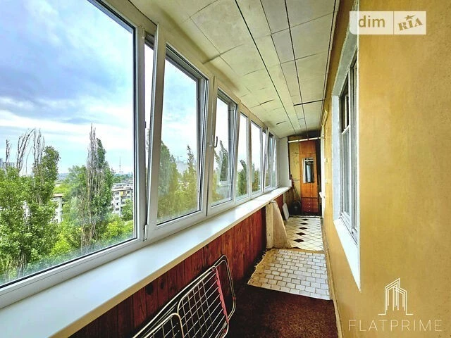 Продаж 2к квартири 55 кв. м на вул. Івана Виговського 11 • I