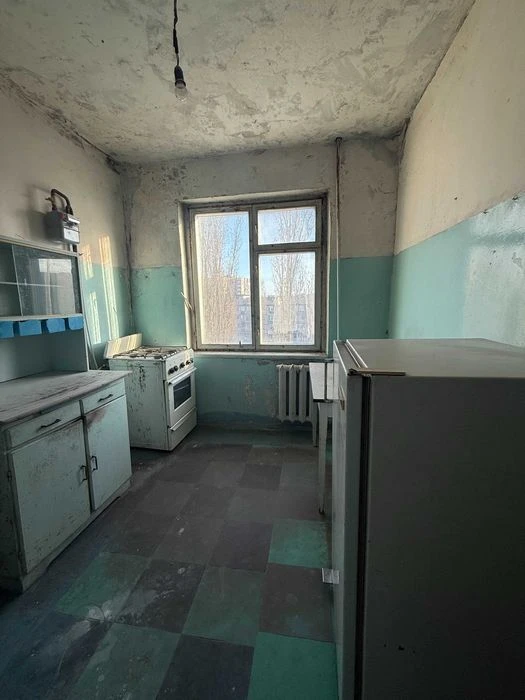 Продам 2х комнатную чешку на Крымской за 28 000