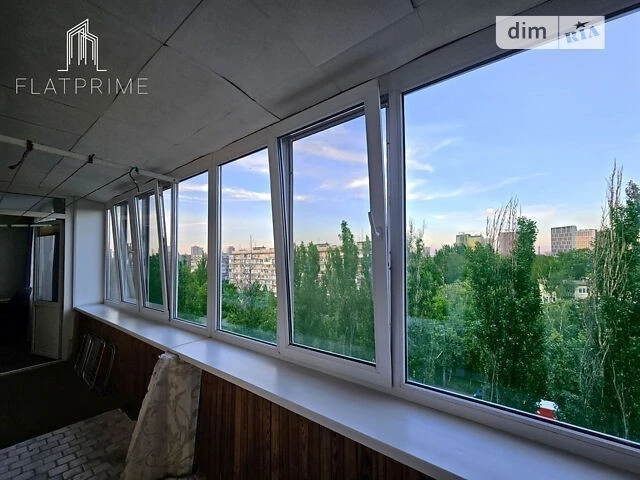 Продаж 2к квартири 55 кв. м на вул. Івана Виговського 11 • I