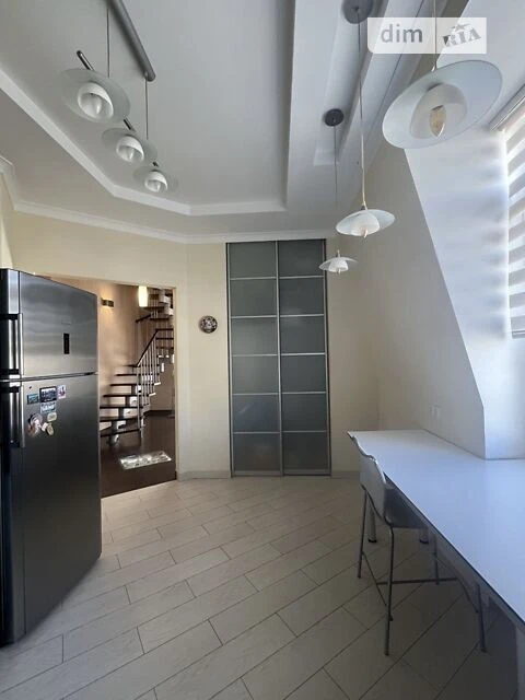 For sale 4-room apartment 162.8 sq. m. on Priorska Street 10 • ID 347