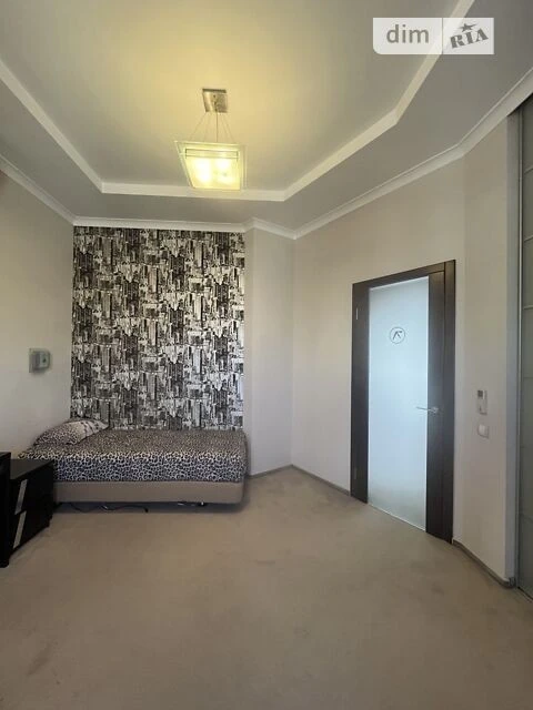 For sale 4-room apartment 162.8 sq. m. on Priorska Street 10 • ID 347