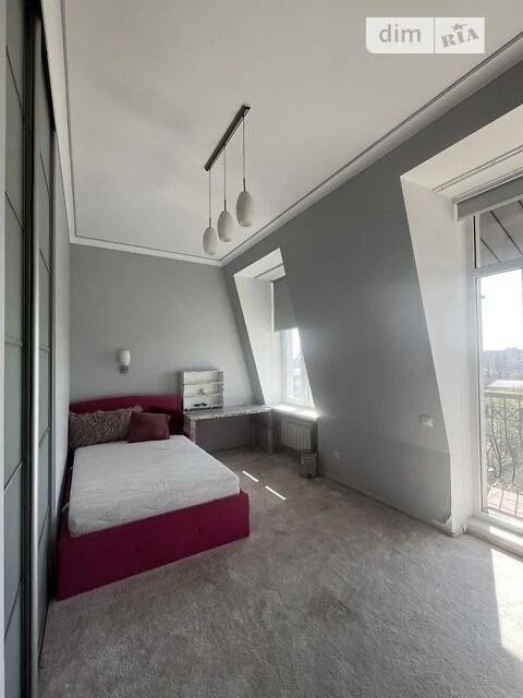 For sale 4-room apartment 162.8 sq. m. on Priorska Street 10 • ID 347