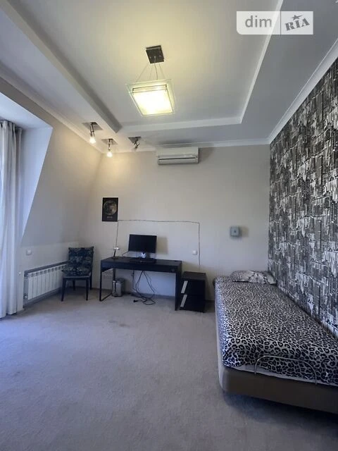 For sale 4-room apartment 162.8 sq. m. on Priorska Street 10 • ID 347