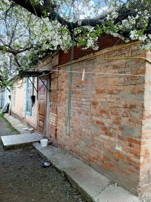 Продам частину будинку в Полтаві.