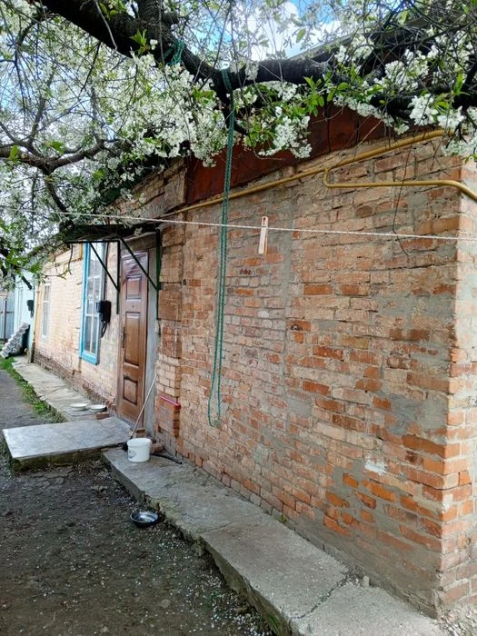 Продам частину будинку в Полтаві.