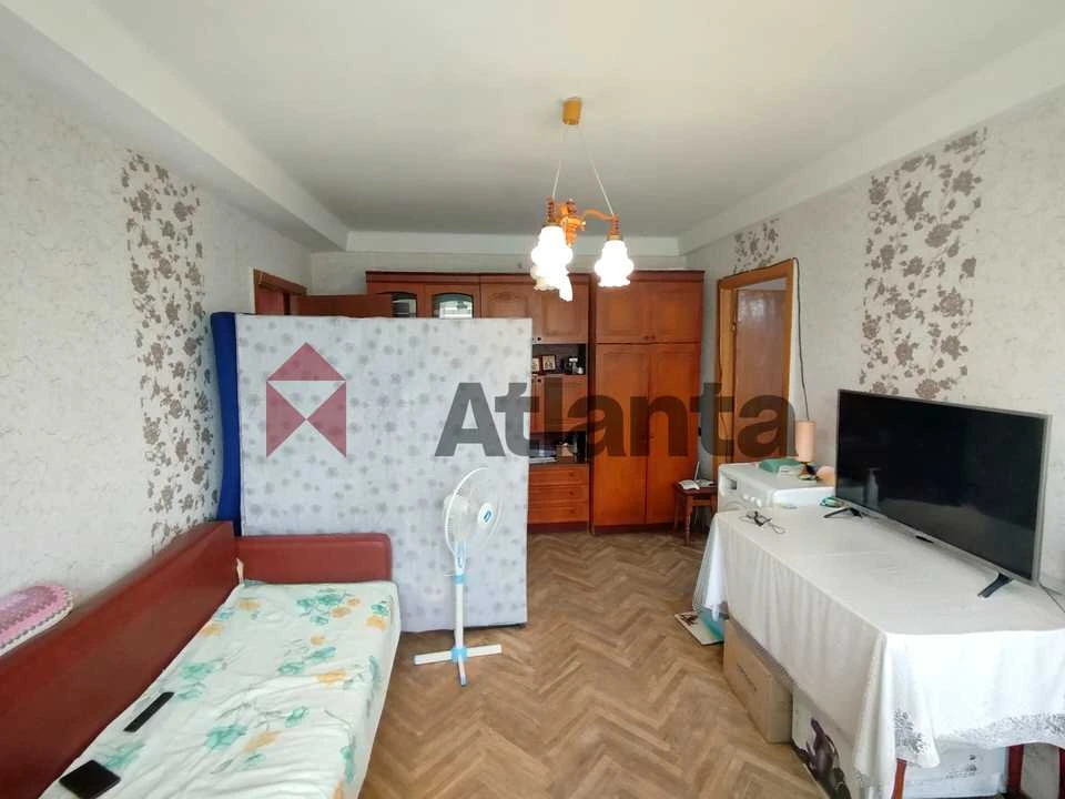 Квартира. Киев, Привокзальная ул.