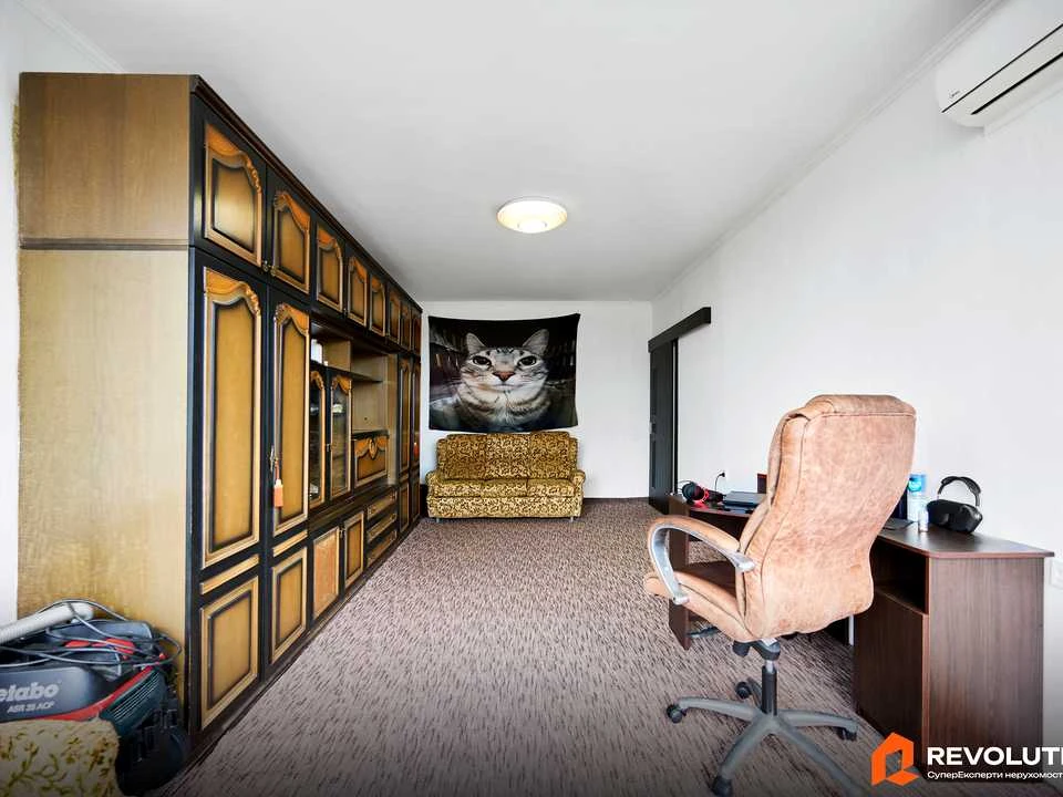 Apartment. Kyiv, Ypsilantiivskyi Lane. (Aistova St.)
