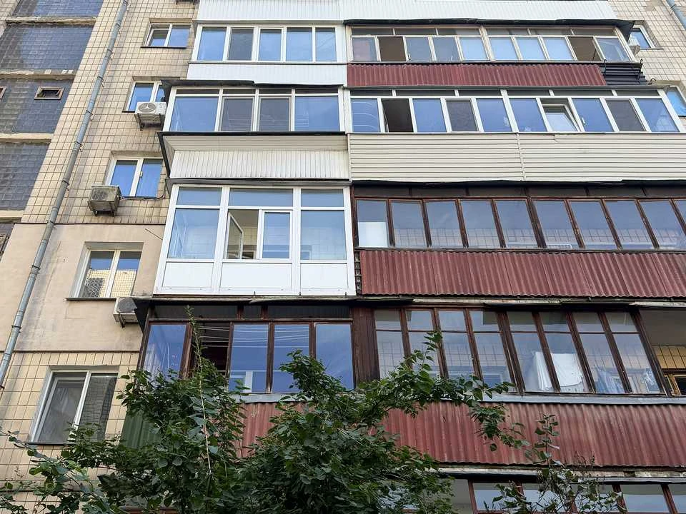Apartment. Kyiv, Ypsilantiivskyi Lane. (Aistova St.)