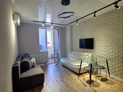 Apartment. Kharkiv, Gvardeytsiv-Shyronintsiv st.