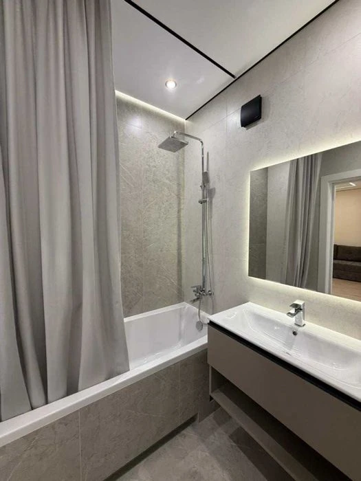 Укомплектована 1.5 ком. квартира 54 м2 с ремонтом в новострой