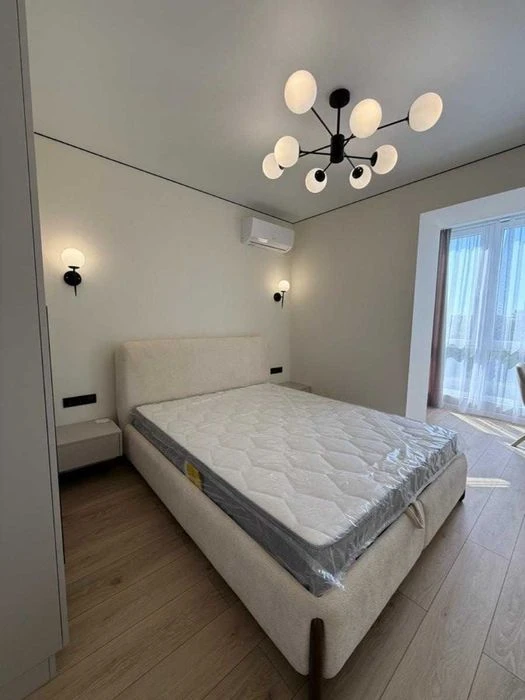 Укомплектована 1.5 ком. квартира 54 м2 с ремонтом в новострой