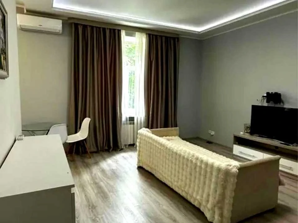Apartment. Kyiv, Dmytra Doroshenko St. (Chygorina)