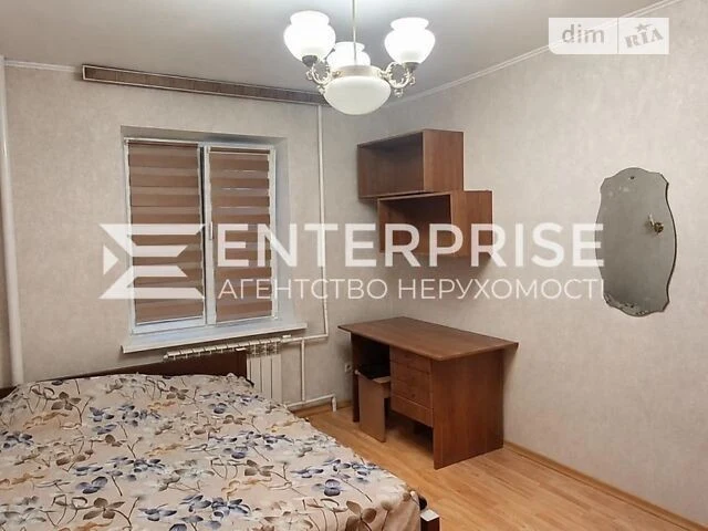 Sale of 4-room apartment 89 sq. m. on Myroslava Popovycha 15 street •